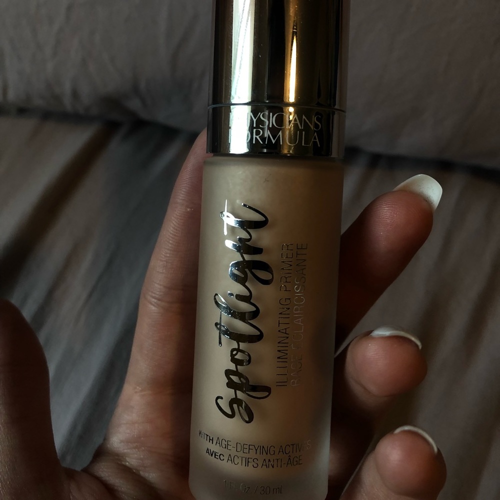 Physicians Formula “Spotlight” illuminating primer